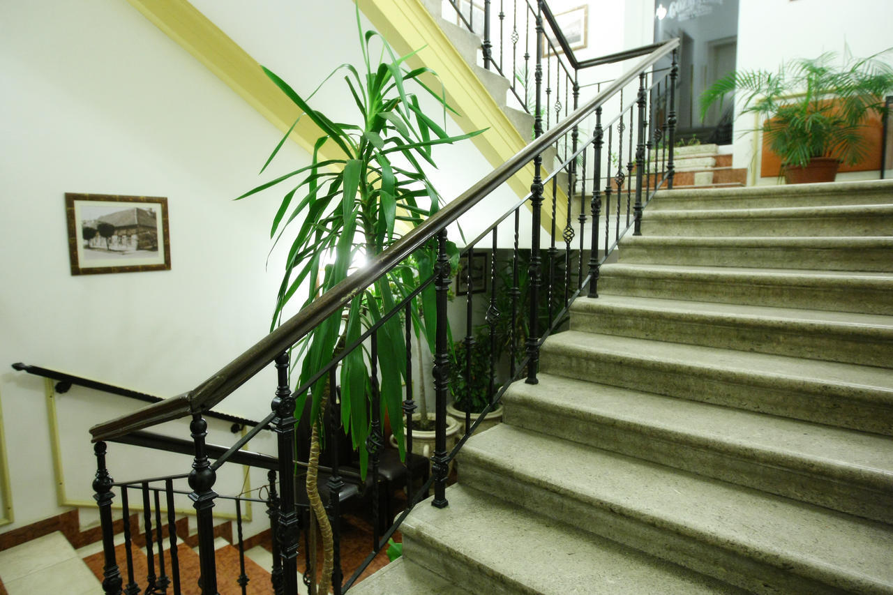 Gozmalom Etterem Es Panzio Bed and Breakfast Körmend Buitenkant foto